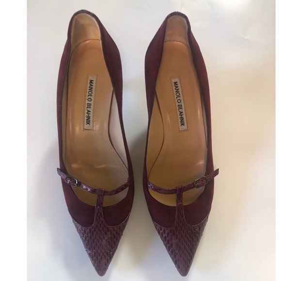 MANOLO BLAHNIK Suede Pointed-Toe Pumps size 7 - Picture 4 of 6
